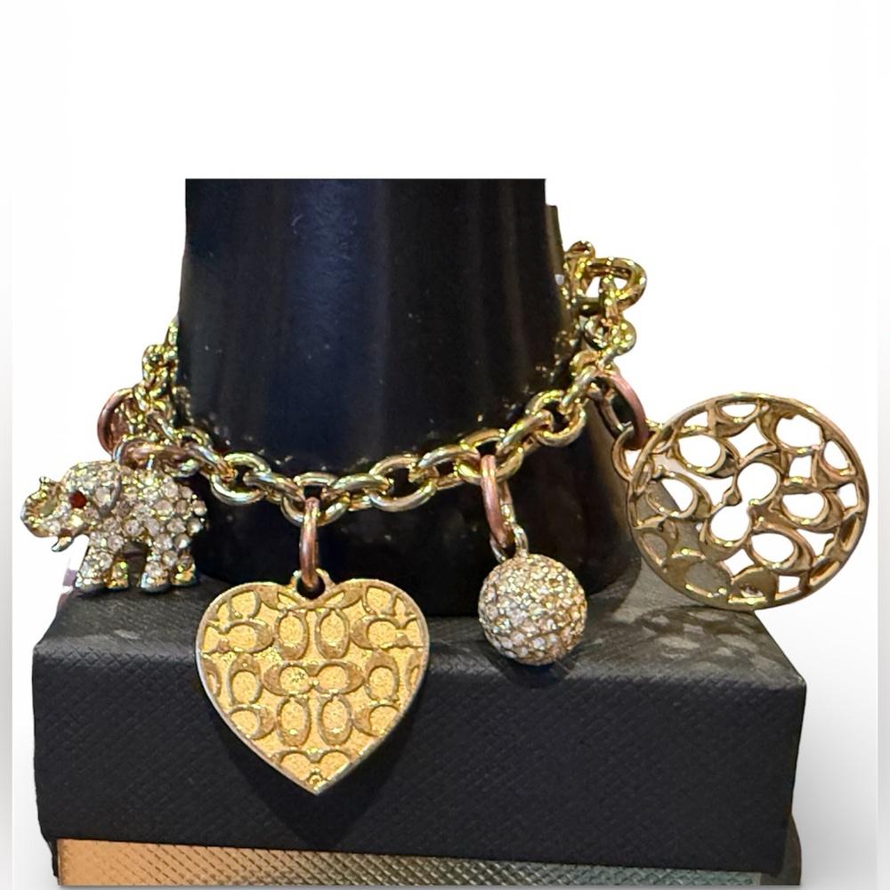 Coach “Piece & Love” Vintage Y2K Gold tone Charm Bracelet with original box - Picture 8 of 12